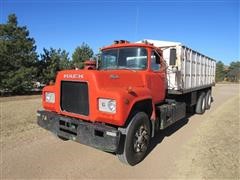 1978 Mack R Model Grain Truck 