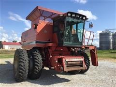 1986 Case International 1680 Combine 