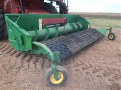 John Deere Pickup Header 