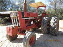 1976 International 1466 2WD Tractor 