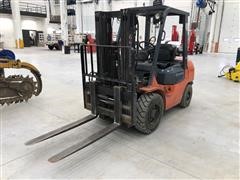 2005 Toyota 7FGU32 Forklift 