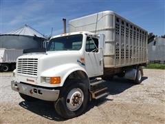 1991 International 4700 Livestock Truck 