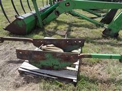 items/b2edccc76c2de41180bf00155de252ff/johndeere168loader