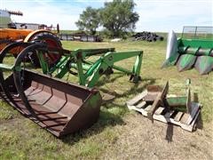 John Deere 168 Loader 