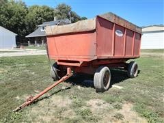 Stan-Hoist Grain/Forage Wagon 