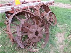 Farmall 1020 Tractor & Farmall Regular Wheels 