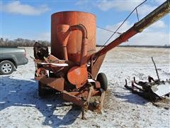 Farmhand 80 Grinder Mixer 