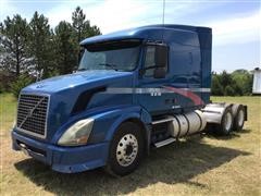 2004 Volvo VNL64T T/A Truck Tractor 