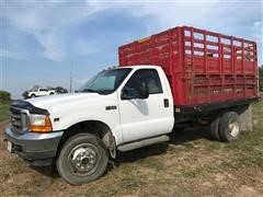 2001 Ford F450 4x4 Flatbed Truck W/Livestock Rack 