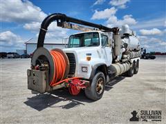 1990 Ford LNT8000F T/A Hydro-Vac Truck 