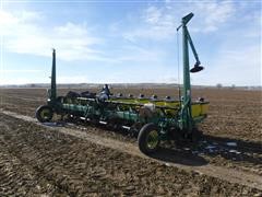 John Deere 1730 Planter 