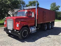 1973 International Fleetstar 2070A Tri/A Grain Truck 