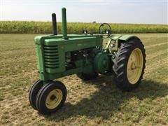 1946 John Deere G GM 2WD Tractor 