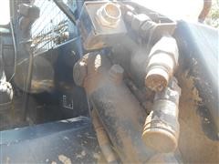 items/b981eba56a34e41180bc00155dd1091d/1998newhollandlx885turboskidsteer