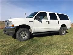 2004 Ford XLT 4x4 4-Door Excursion SUV 