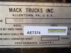 items/bb95f7ff2c40e41180be00155de1c209/1968mackr600graintruck