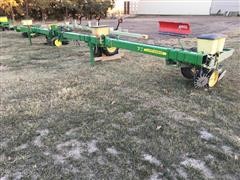 John Deere 7100 Planter 