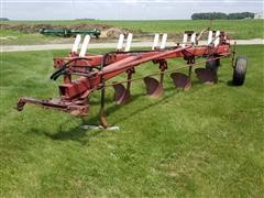 International 720 5 Bottom Plow 