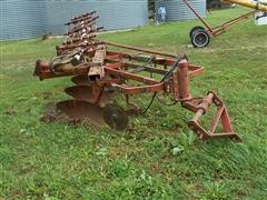 items/bc5f460b4029e41180be00155de252ff/masseyferguson88plow