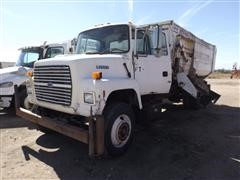 1995 Ford L8000 Feed Truck 