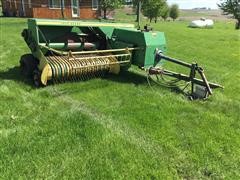 John Deere 466 Small Square Baler 