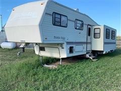 1992 Hitchcock Hitchhiker 5th Wheel T/A Travel Trailer 