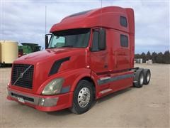 2005 Volvo VNL T/A Truck Tractor 