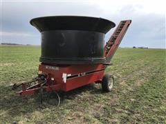 Farmhand HG 3040 Hay Grinder 