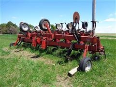 Case IH 183 3 PT Row Crop Cultivator 16 Row 