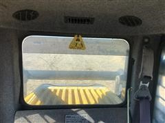 items/c3e9cf289f7f48a0b69d45d814e40529/newhollandl175skidsteer-36.jpg