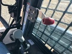 items/c3e9cf289f7f48a0b69d45d814e40529/newhollandl175skidsteer-39.jpg
