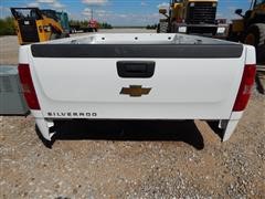 items/c4015fa70835e41180bc00155dd1091d/2012chevroloetsilvaradowhitepickupbed