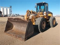 1996 Case 821-B Front End Loader 