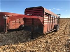 1976 Hale Gooseneck Livestock Trailer 