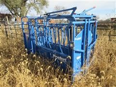 2015 Priefert Ranch Equipment SO191 Rancher Squeeze Chute With Palp Cage 