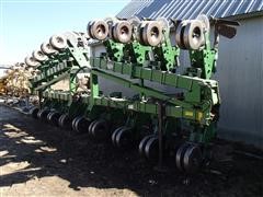 Hiniker 5000 Row Crop Cultivator 