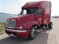 2002 Freightliner Century Class ST T/A Truck Tractor For Parts 