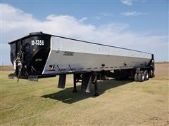 2010 Aulick Aultimate Tri/A Live Bottom Trailer 