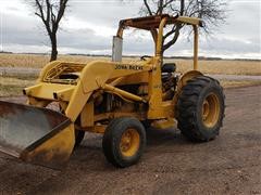 John Deere 401D 2WD Tractor W/Loader 