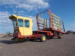 1983 New Holland 1068 Bale Wagon 