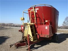 Supreme 600 Vertical Tub Grinder & Mixer Wagon 