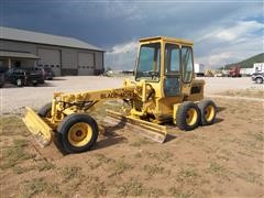 Blade-Mor 707A Motor Grader 