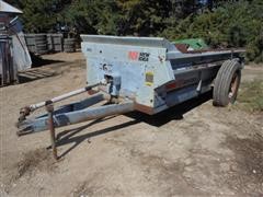 New Idea 3622 Manure Spreader 