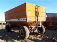 Brent 650 Grain Train Grain Cart 