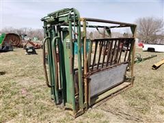Big Valley Squeeze Chute W/Headgate & Tailgate 
