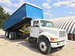 1993 International 4900 T/A Grain Truck 