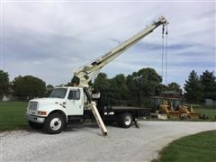 2001 International 4700 Crane Truck 