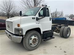 2006 Chevrolet C7500 S/A Cab & Chassis Truck 