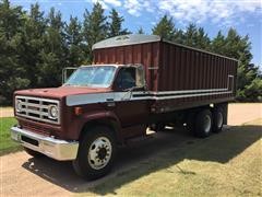 1978 GMC C6500 T/A Grain Truck 