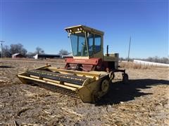 1982 New Holland 1116 Self Propelled Windrower 